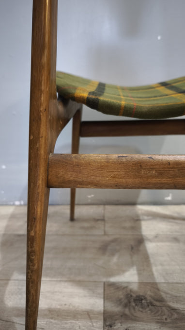 91486 Sedia singola in legno stile nordico
