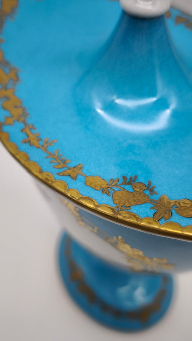 91531 Coppia di vasi vecchia Parigi in porcellana azzurra e oro