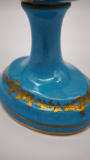91531 Coppia di vasi vecchia Parigi in porcellana azzurra e oro