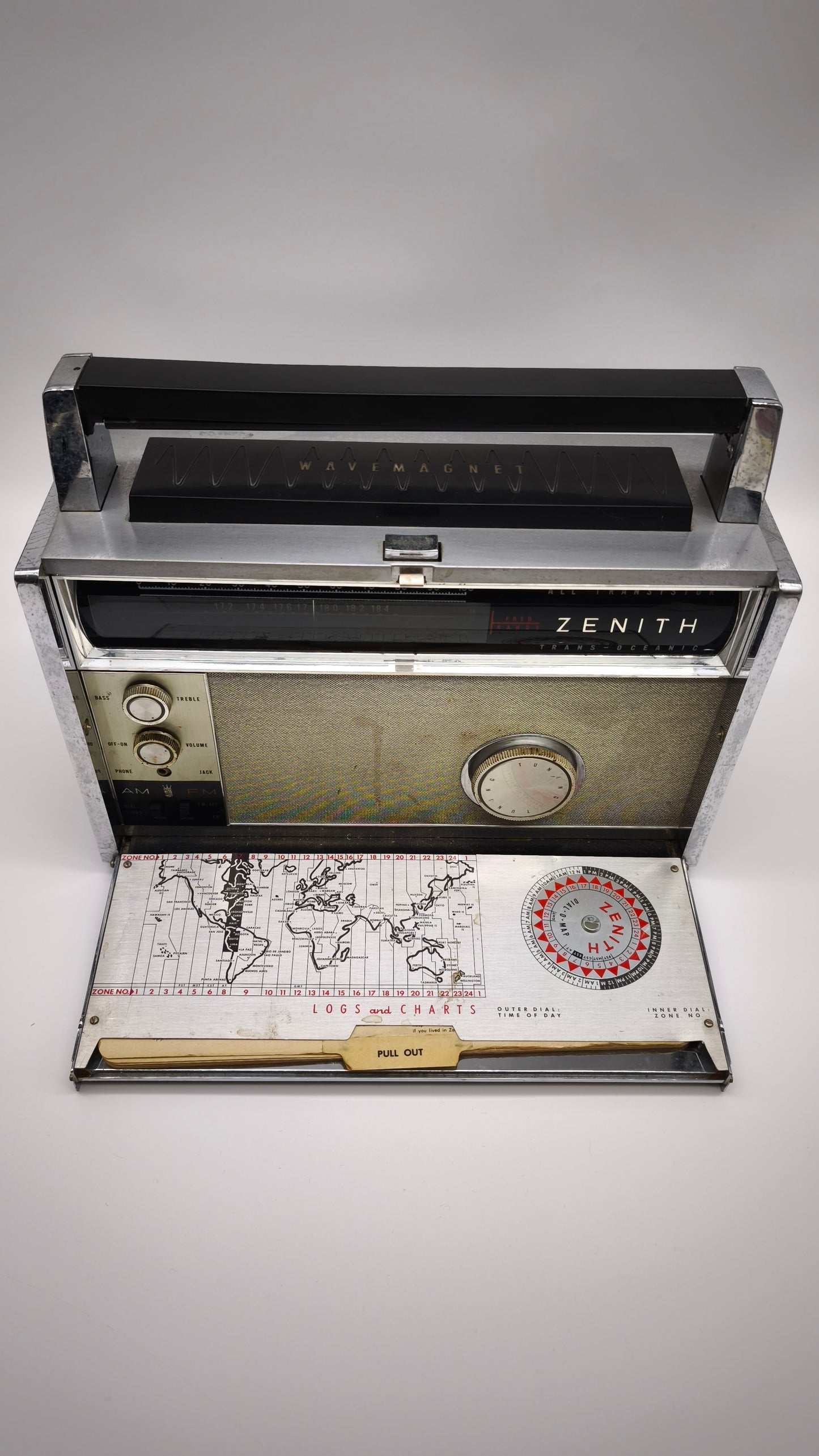 91487 Radio d'epoca Zenit trans-oceanic Royal '3000' Multiband FM-AM