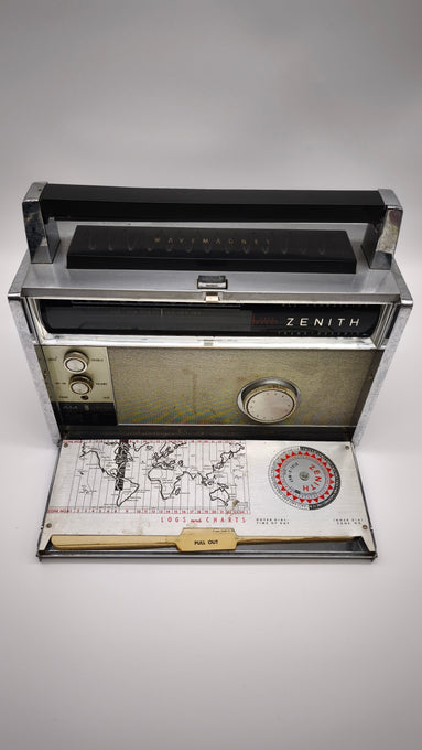 91487 Radio d'epoca Zenit trans-oceanic Royal '3000' Multiband FM-AM