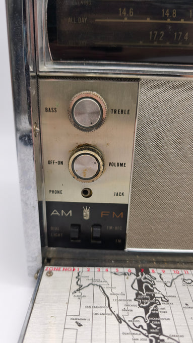 91487 Radio d'epoca Zenit trans-oceanic Royal '3000' Multiband FM-AM