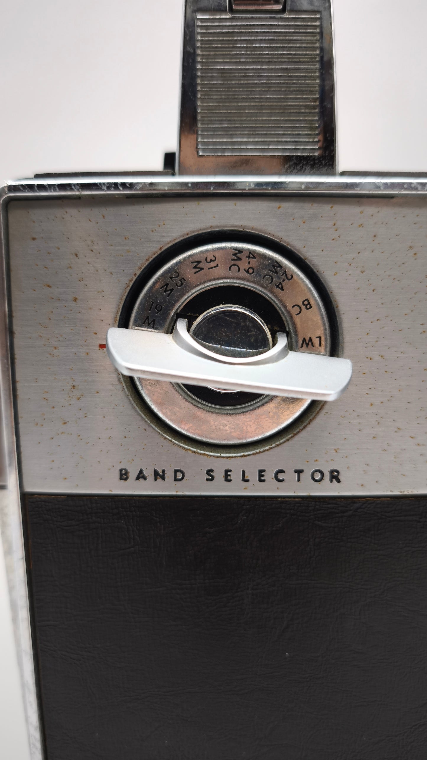 91487 Radio d'epoca Zenit trans-oceanic Royal '3000' Multiband FM-AM