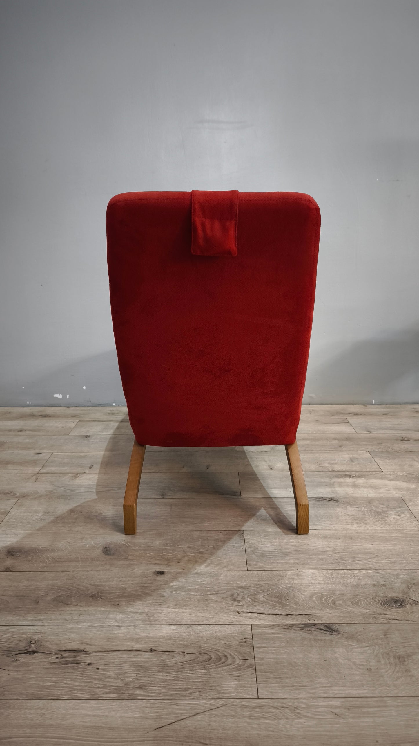 91578 Chaise longue in legno rivestita in alcantara