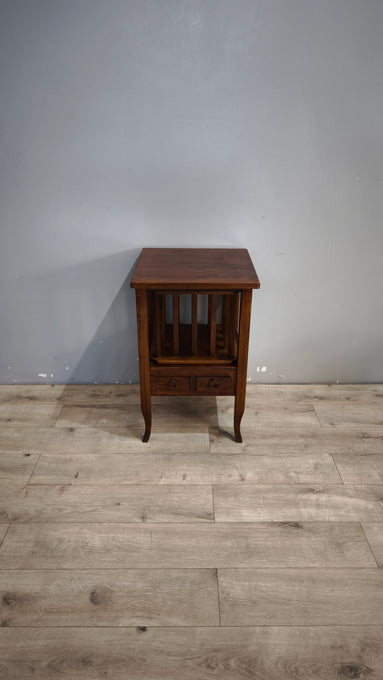 91705 Mobiletto porta vinili in legno con due piccoli cassetti