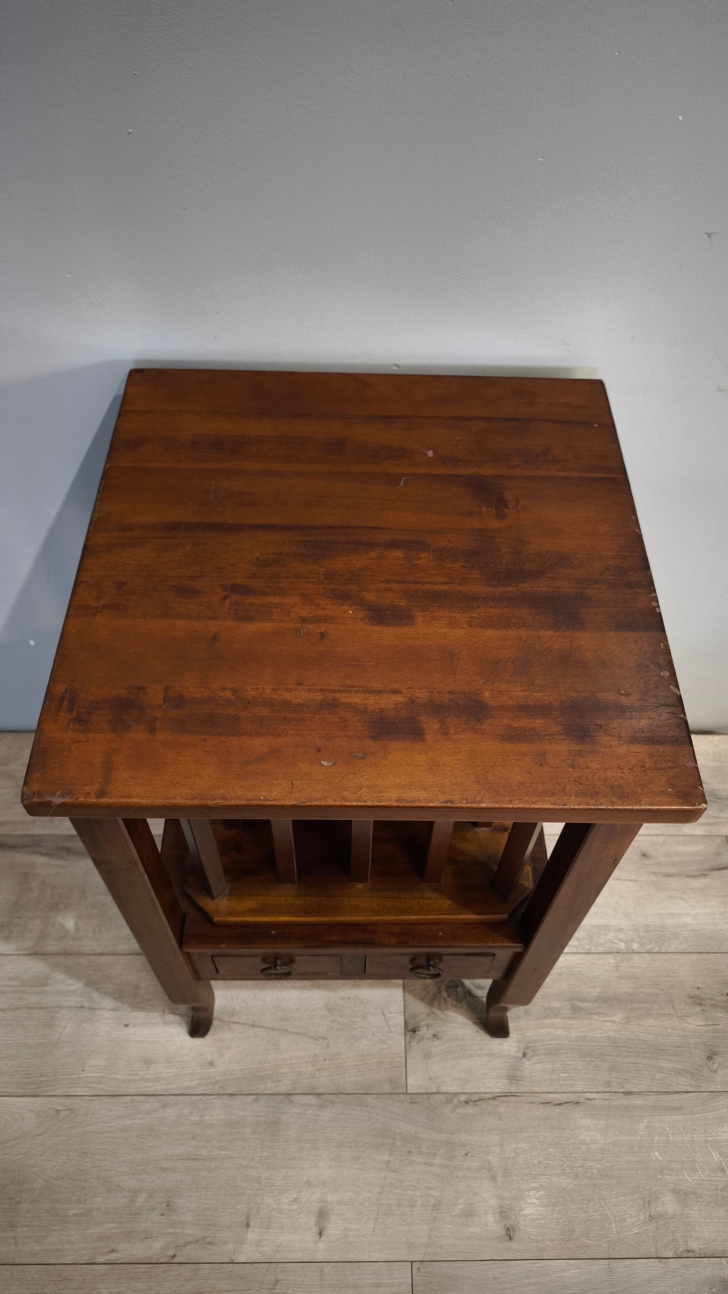 91705 Mobiletto porta vinili in legno con due piccoli cassetti