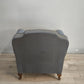 91707 Poltrona in tessuto con piedi in legno