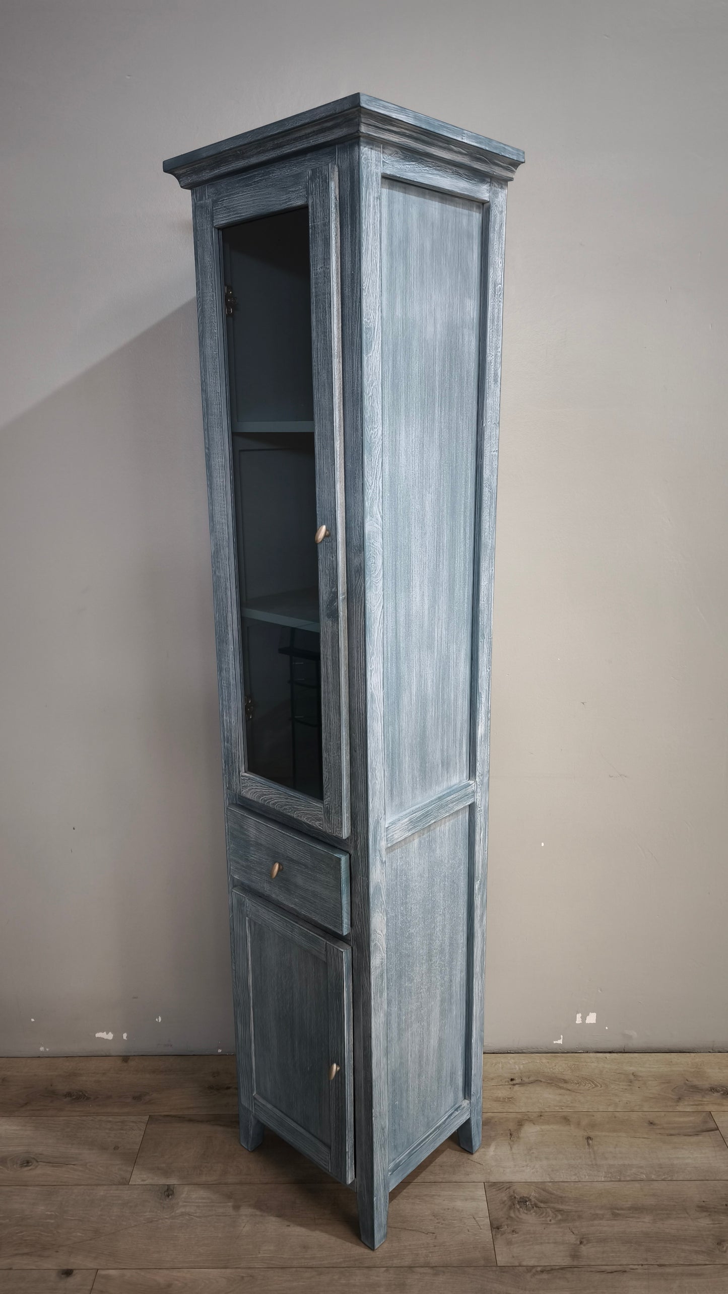 91711 Libreria vetrina a colonna in legno dipinta azzurra