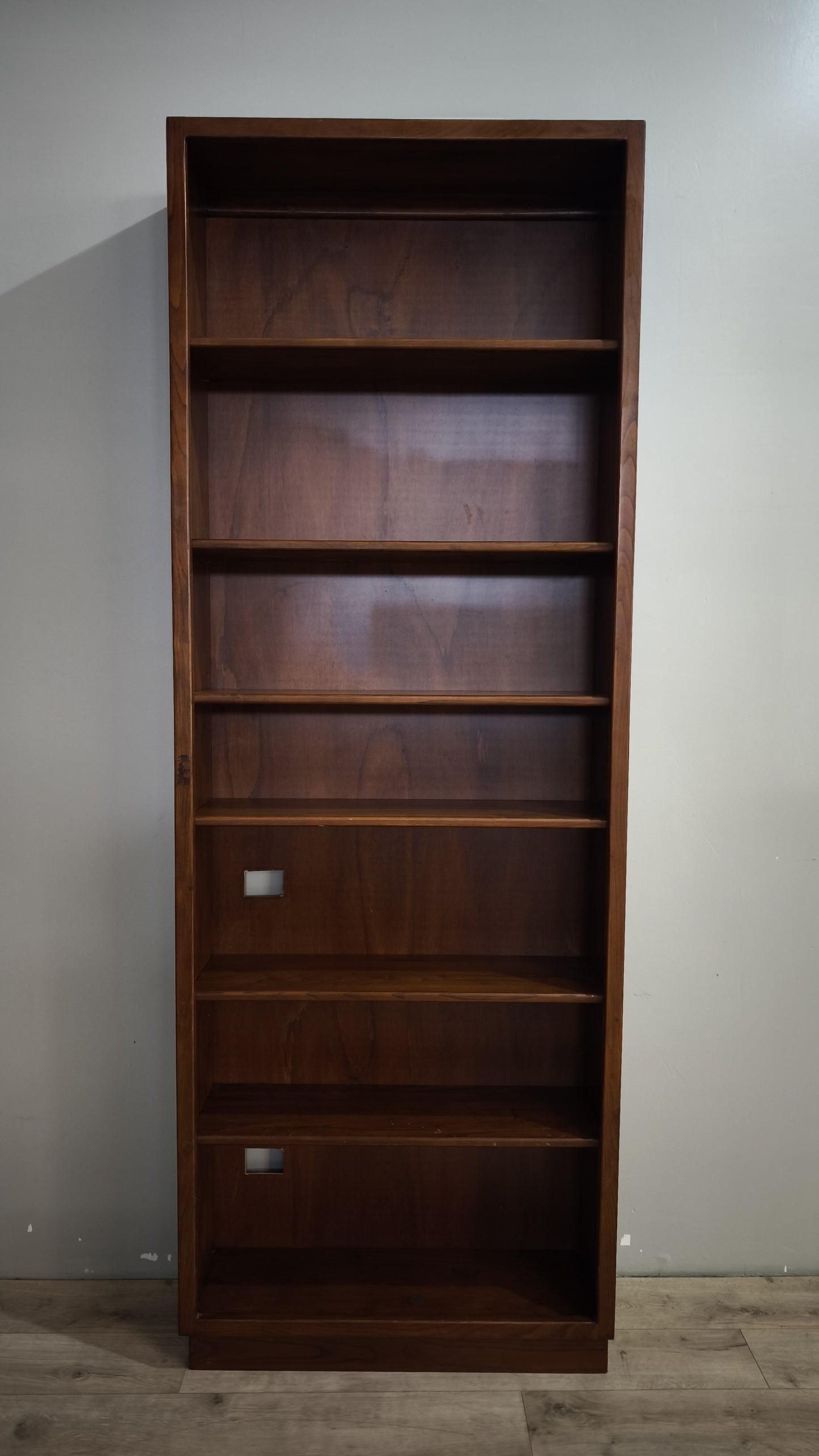 91712 Libreria alta in legno