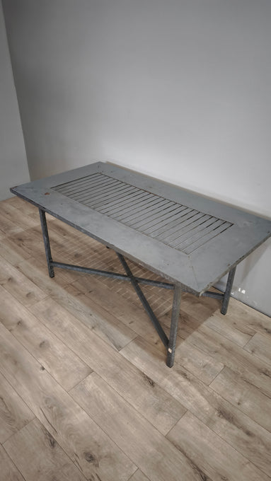91719 Tavolo in metallo stile industriale