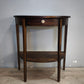 91790 Piccola console in legno con cassetto frontale e ripiano