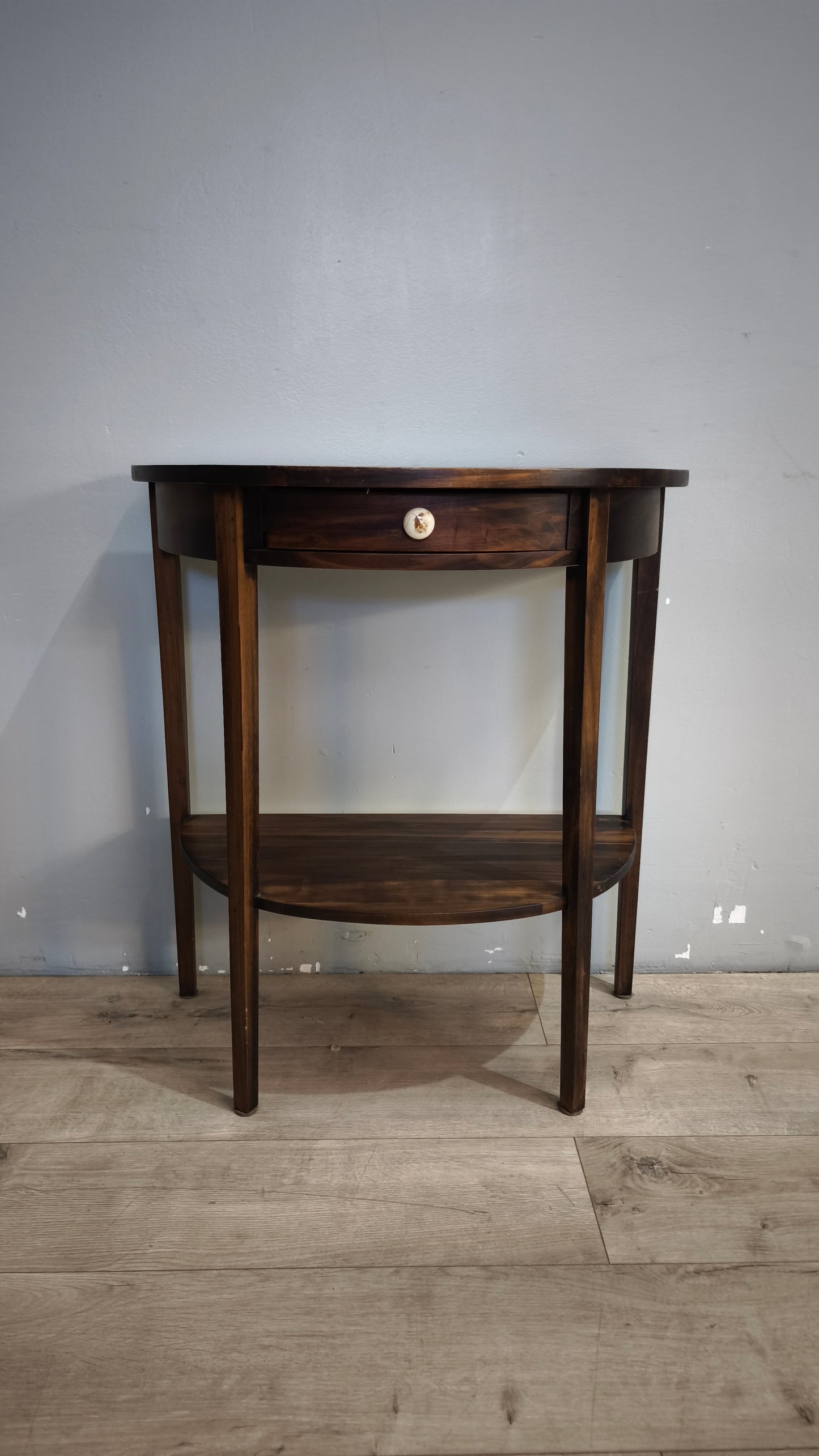 91790 Piccola console in legno con cassetto frontale e ripiano
