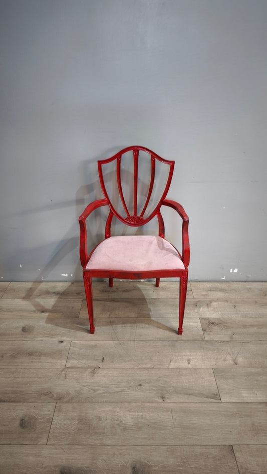 91797 Poltroncina in legno verniciata rossa con seduta rosa