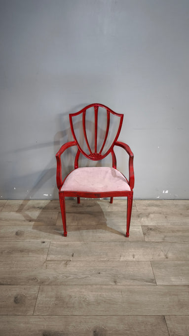 91797 Poltroncina in legno verniciata rossa con seduta rosa