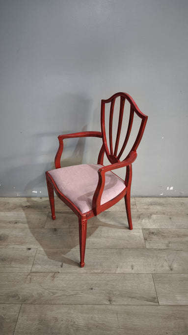 91797 Poltroncina in legno verniciata rossa con seduta rosa