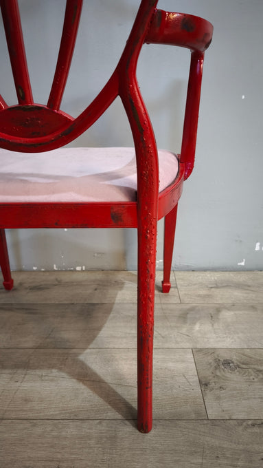 91797 Poltroncina in legno verniciata rossa con seduta rosa