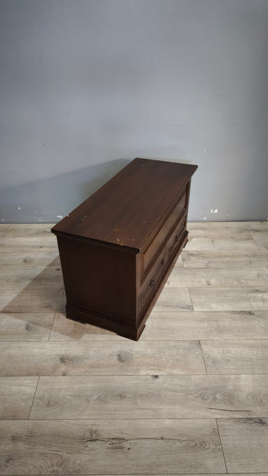 91792 Cassapanca in legno