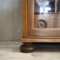 199 Vetrina due ante in legno con sportelli scorrevoli