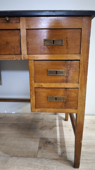 206 Scrivania in legno con piano nero