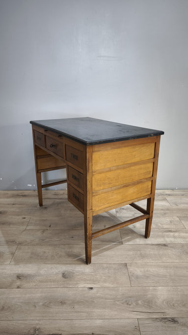206 Scrivania in legno con piano nero