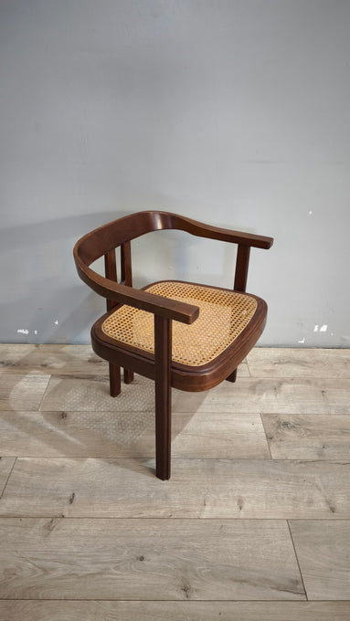91802 Poltroncina in legno con seduta in paglia di Vienna