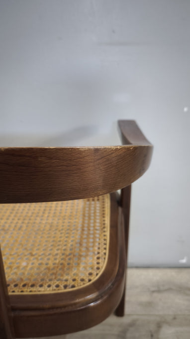 91802 Poltroncina in legno con seduta in paglia di Vienna