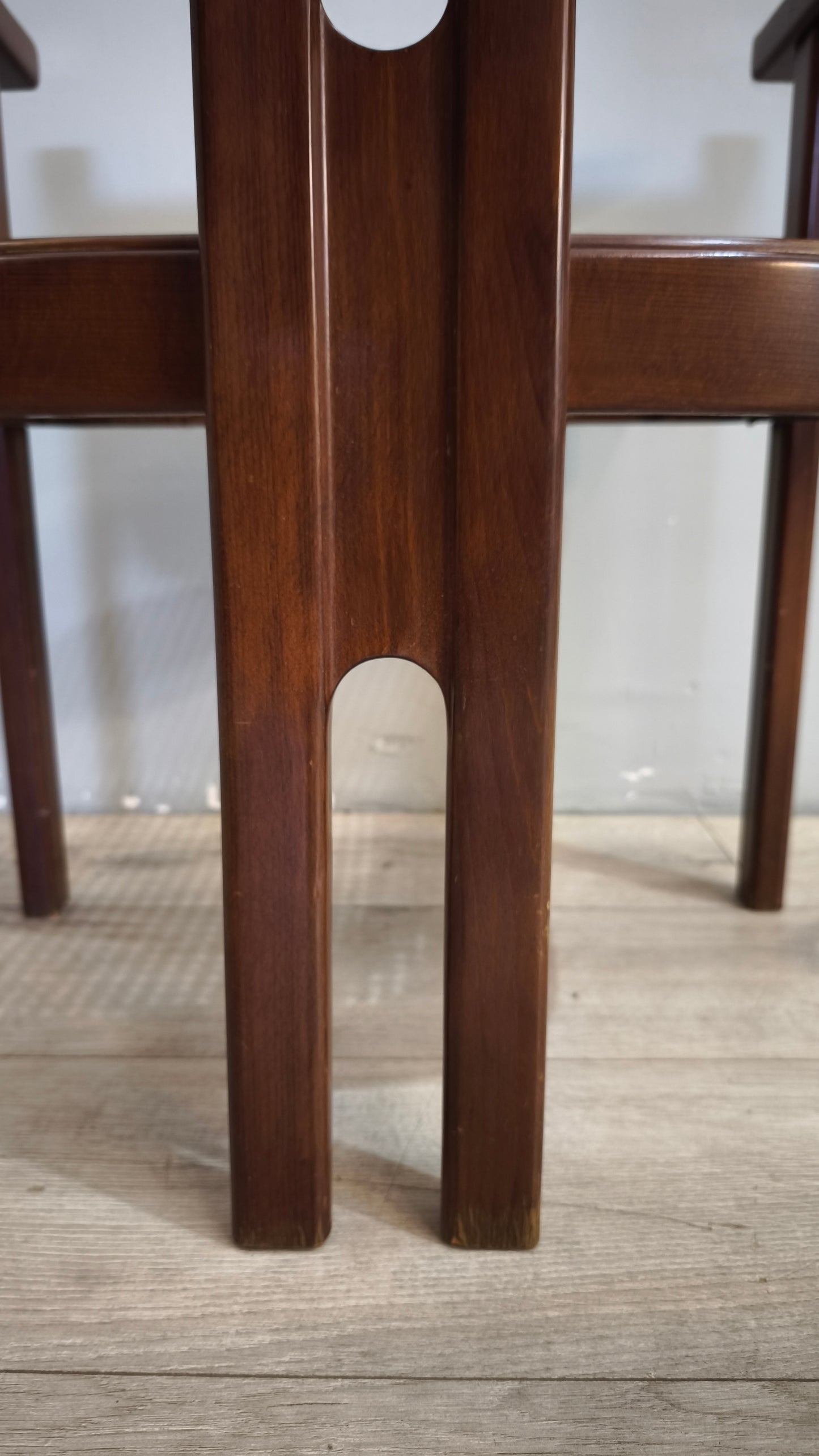91802 Poltroncina in legno con seduta in paglia di Vienna