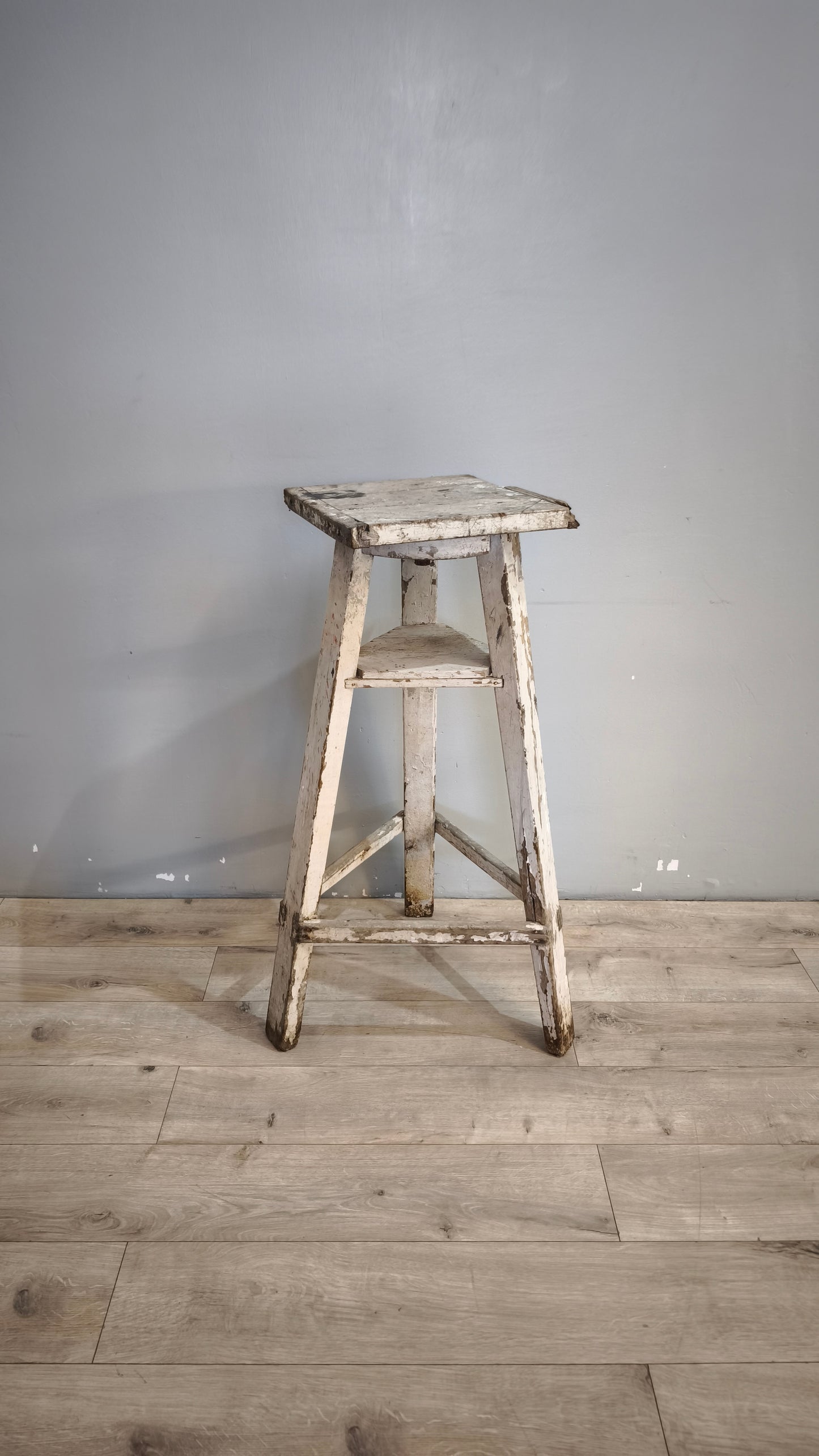 91841 Tornio da scultore anni '50 in legno dipinto bianco