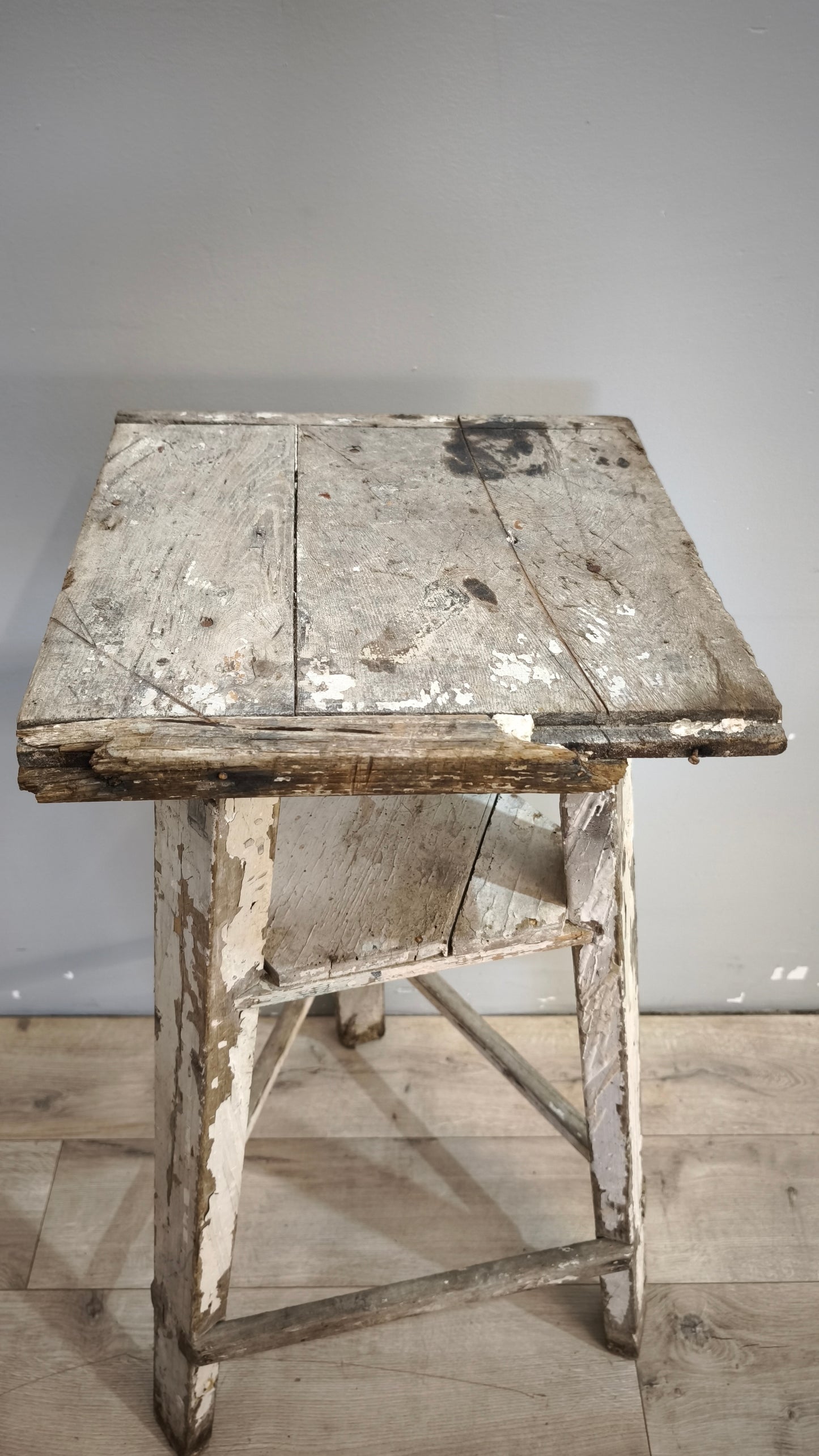 91841 Tornio da scultore anni '50 in legno dipinto bianco