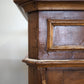 214 Armadio due ante in legno con cassetto inferiore
