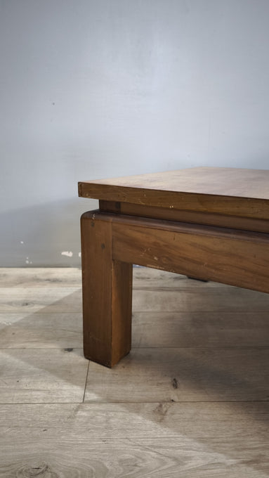 91838 Tavolino da salotto in legno con piano quadrato