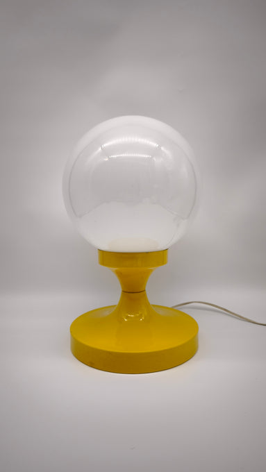 203 Lampada da tavolo Space Age con base gialla