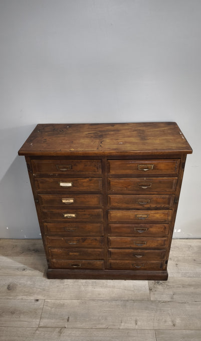 91854 Mobile archivio vintage in legno con 16 cassetti