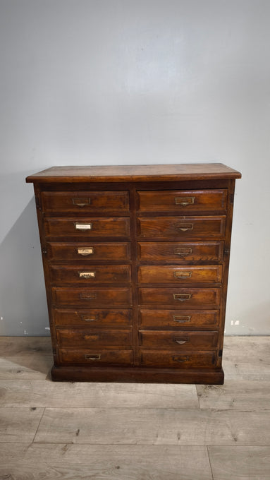 91854 Mobile archivio vintage in legno con 16 cassetti