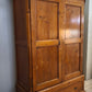 91876 Armadio due ante in legno con cassetto inferiore