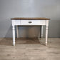 91943 Tavolo con base bianca e piano color legno