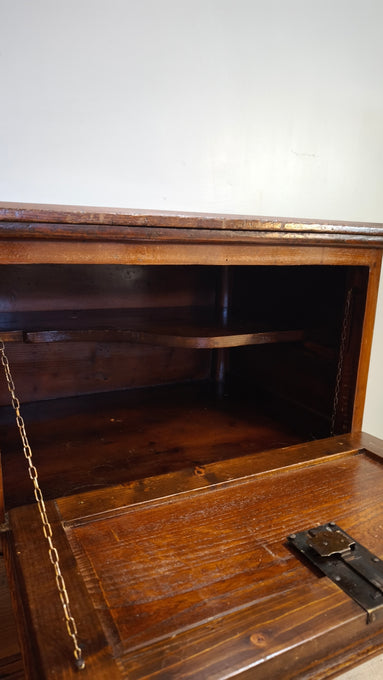 91944 Cassapanca in legno massello con sportelli a ribalta