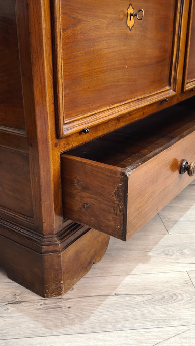 91944 Cassapanca in legno massello con sportelli a ribalta
