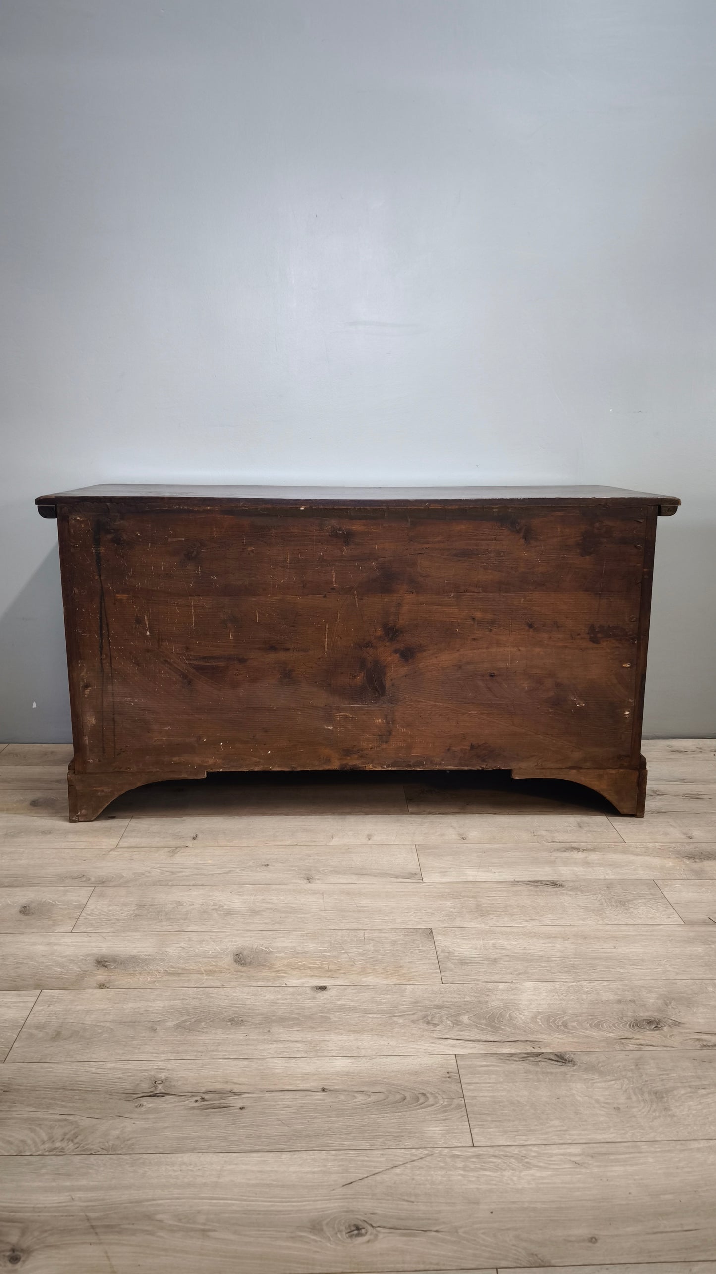 91944 Cassapanca in legno massello con sportelli a ribalta