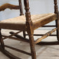 91946 Sedia a dondolo in legno e paglia