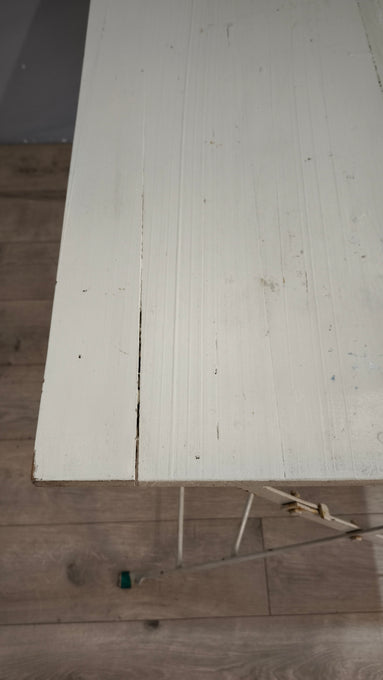 91963 Tavolo pieghevole bianco da esterno in ferro e legno