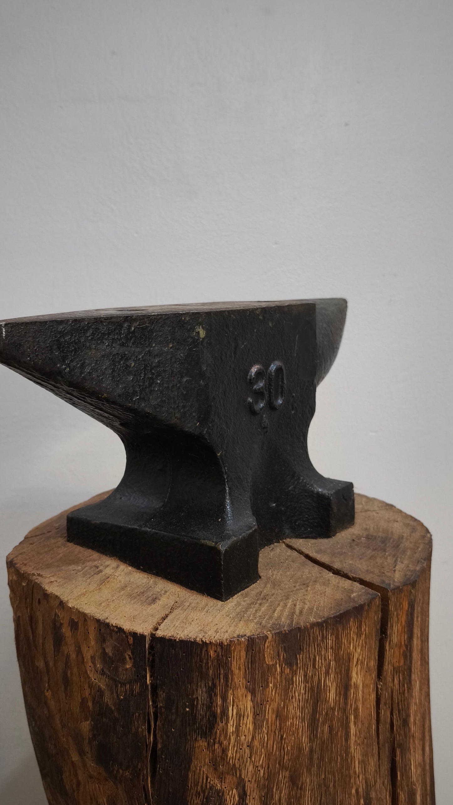 91973 Incudine 30 kili su ceppo in legno