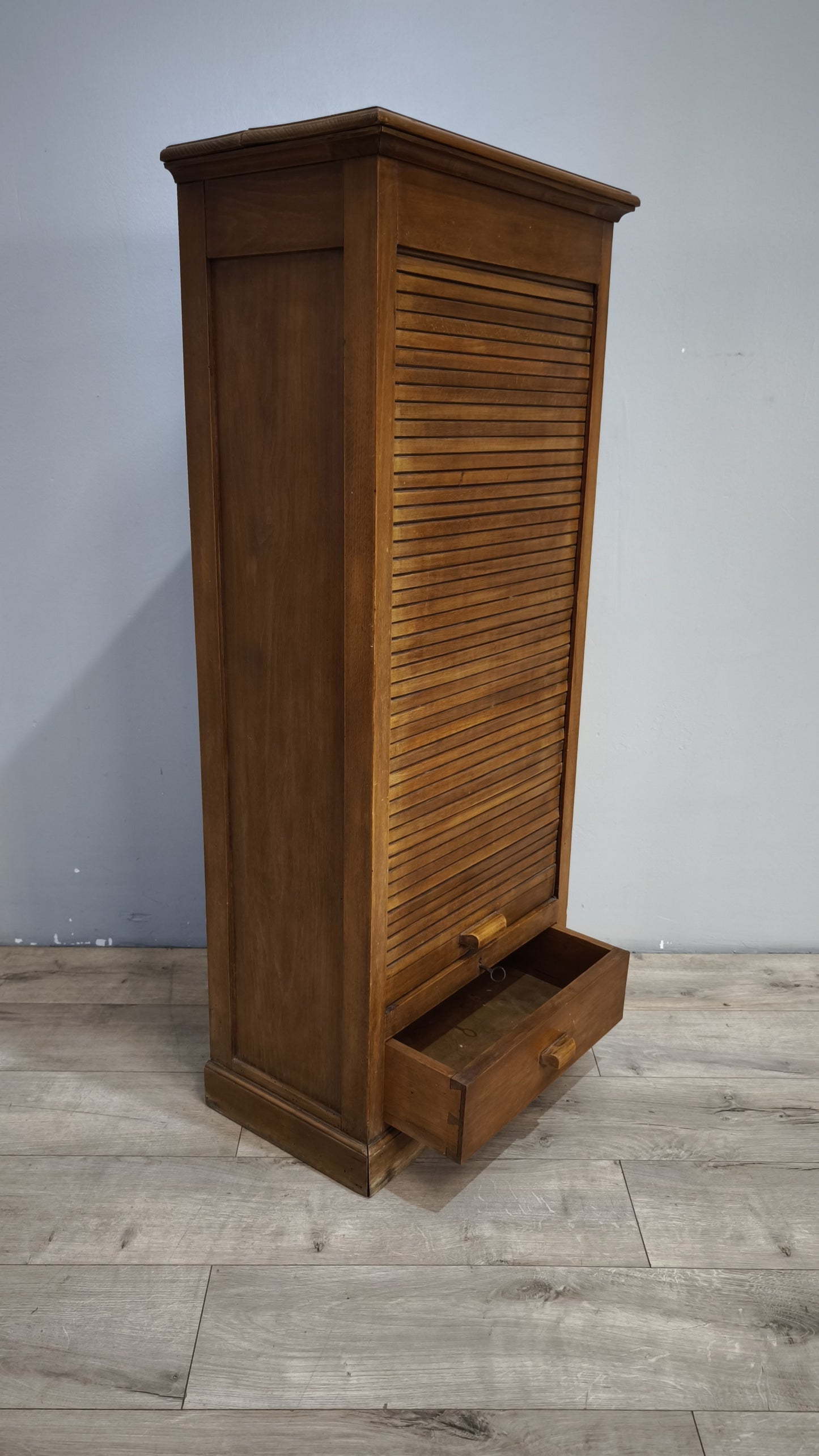 91960 Mobile a serrandina in legno