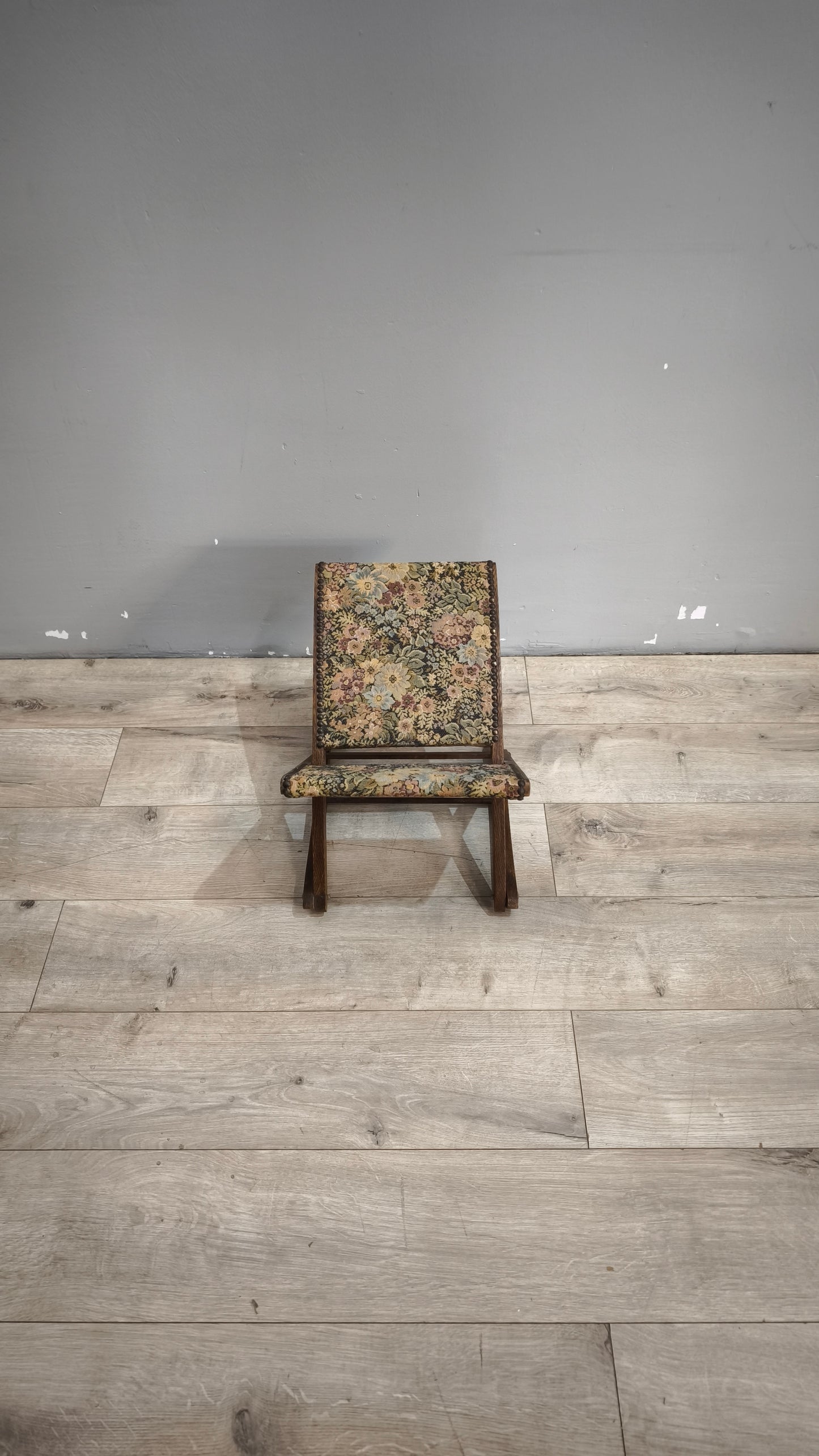 92000 Poggiapiedi in legno con tessuto a fiori