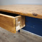 91978 Tavolo con base azzurra e piano color legno