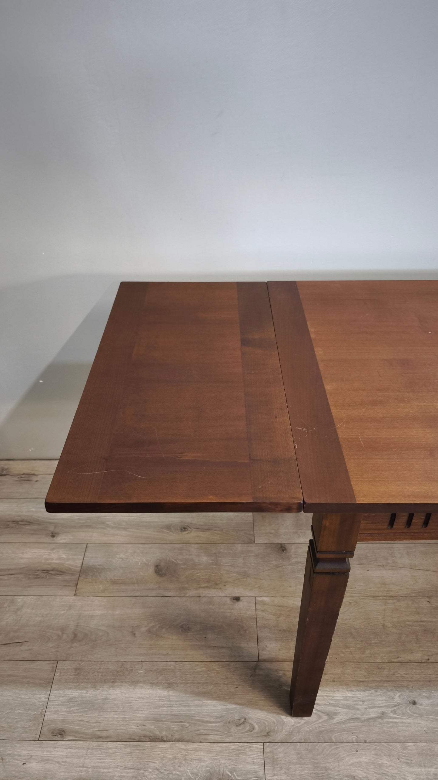 91997 Tavolo allungabile in legno con ali