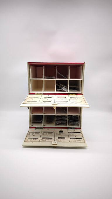 70545 Espositore vintage per pettini Windsor