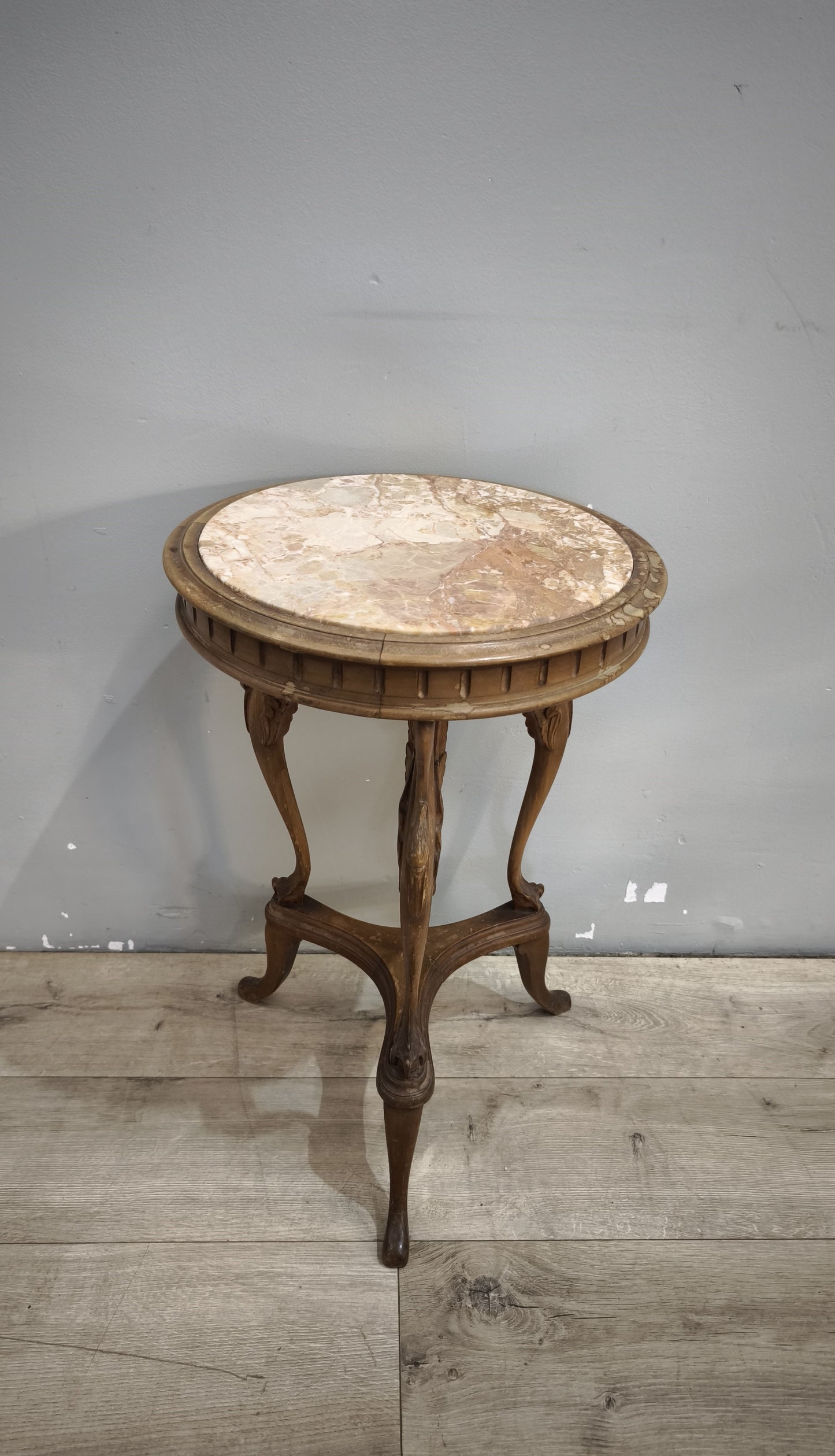 92027 Alzata in legno con piano in marmo