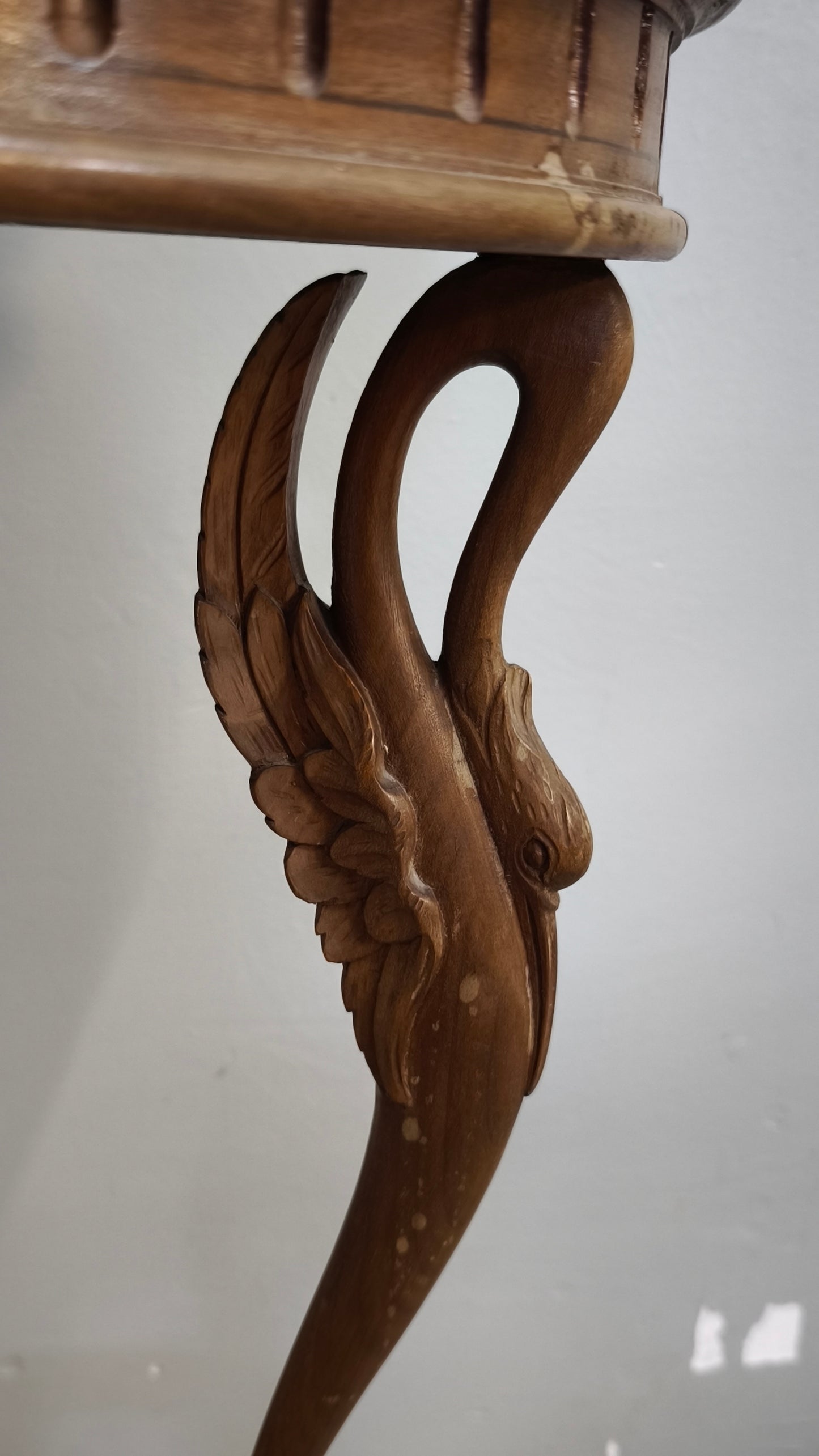 92027 Alzata in legno con piano in marmo