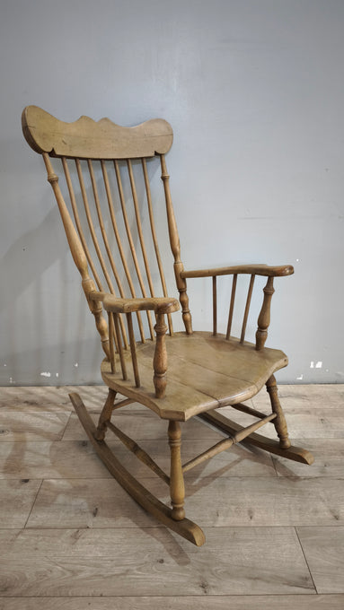 92054 Sedia a dondolo in stile country